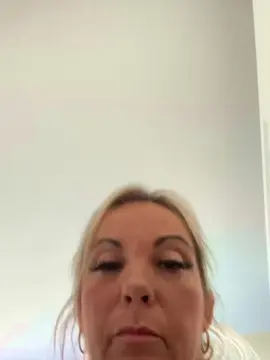 Anna_XOX  live sex cam