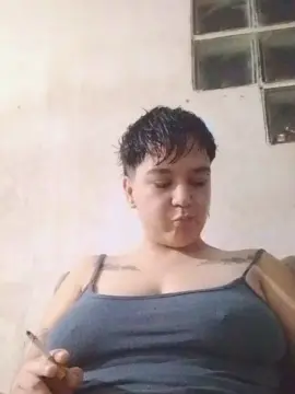 Kim69  live sex cam