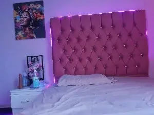 Naddynee  live sex cam