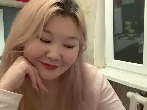 OdeliaBigney  live sex cam