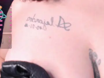 EmilySantoss  live sex cam