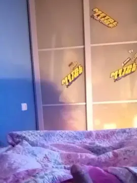 Love_tantri  live sex cam