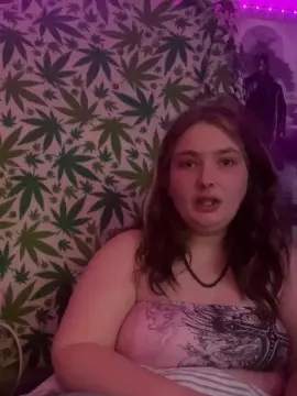 Mollystonez420  live sex cam
