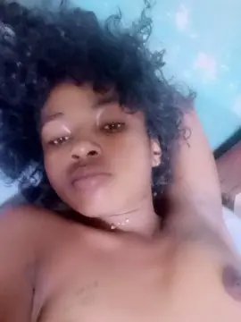 Elia220  live sex cam