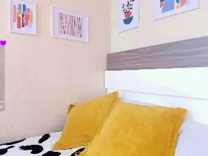 Emilyblussh  live sex cam