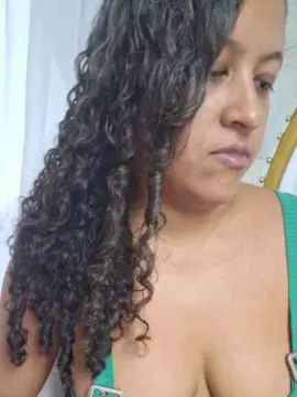 PieldeChocolate  live sex cam