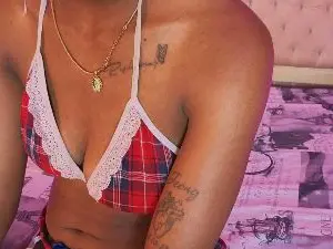 Shanelle__  live sex cam