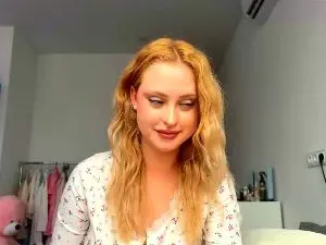 MiaDolor  live sex cam