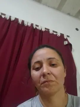 Uracan26  live sex cam