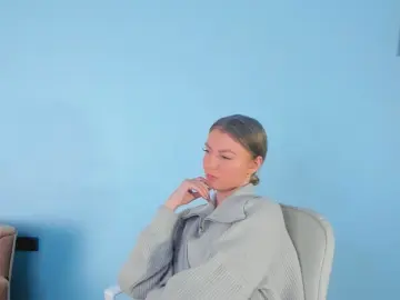 AdelleDinges  live sex cam