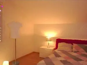 MarlinSkates  live sex cam