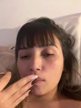 Miccbebita  live sex cam