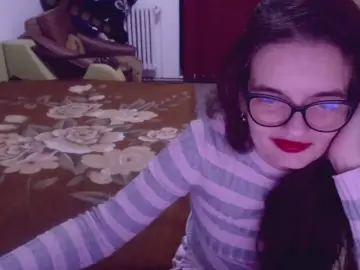 Bellarossa39  live sex cam