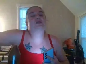 TokerQueen25  live sex cam