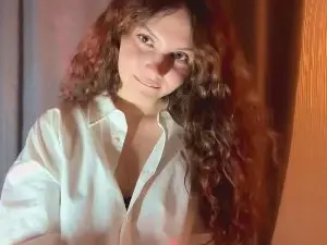 CharlaZapato  live sex cam