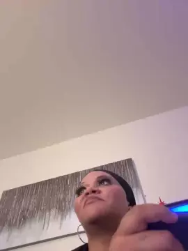 Redbonebbw37  live sex cam