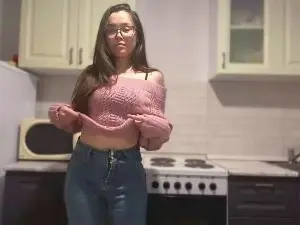 KareenPoon  live sex cam