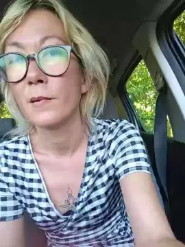 Timidegirl  live sex cam