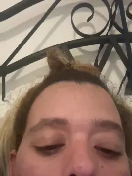 Golosa_18  live sex cam