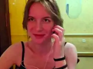 MaraNoonan  live sex cam