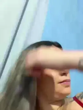 Loirinhaa  live sex cam