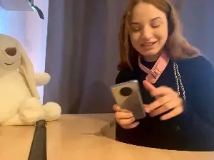 MauraOravec  live sex cam
