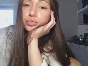 MissArianna  live sex cam