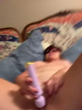 Redstckcpl  live sex cam