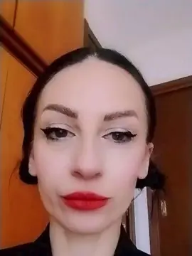 Rubieri_blackd5  live sex cam