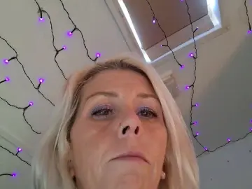 Mstakeyogirl  live sex cam