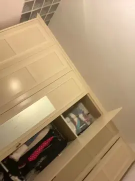 Miss_robyy  live sex cam