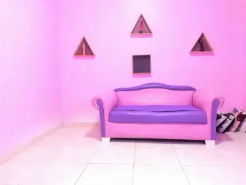 Im_a_slut  live sex cam