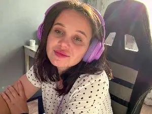 KamalaHelfrich  live sex cam