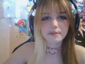 EarlineArbry  live sex cam