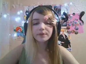 EarlineArbry  live sex cam