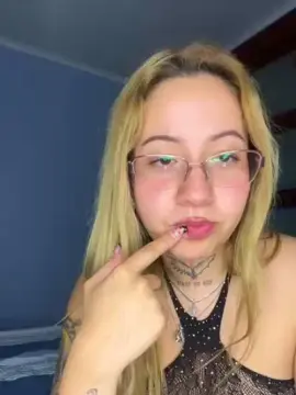 Lexineminx  live sex cam
