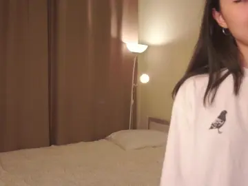 ZinaSiegmund  live sex cam