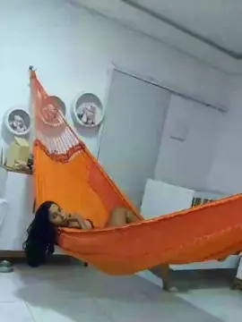 Marinomade  live sex cam