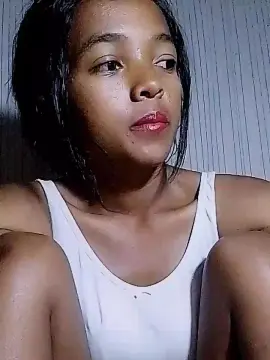 Elisah7  live sex cam