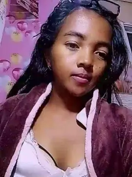 Elisah7  live sex cam