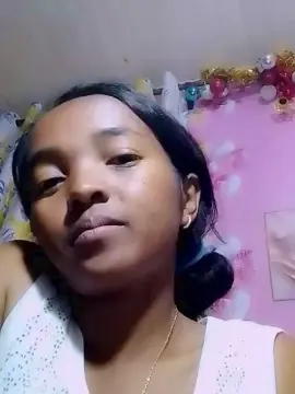 Elisah7  live sex cam