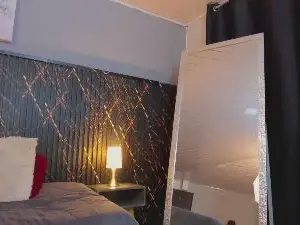 Clara_heat  live sex cam