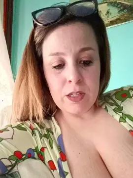 Emma96_hot  live sex cam