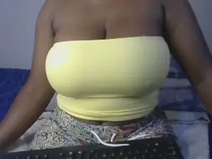 Hyrabella  live sex cam