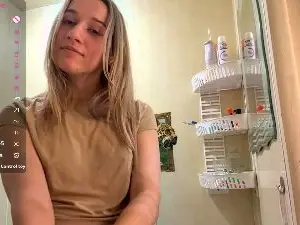 MarilouSchee  live sex cam