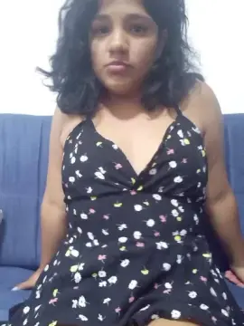 Sivi22S  live sex cam