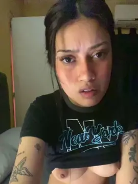Kamm27  live sex cam