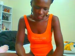 Africanbella  live sex cam
