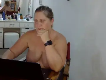 SuesseJennyMaus  live sex cam