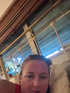 Surferchick94  live sex cam